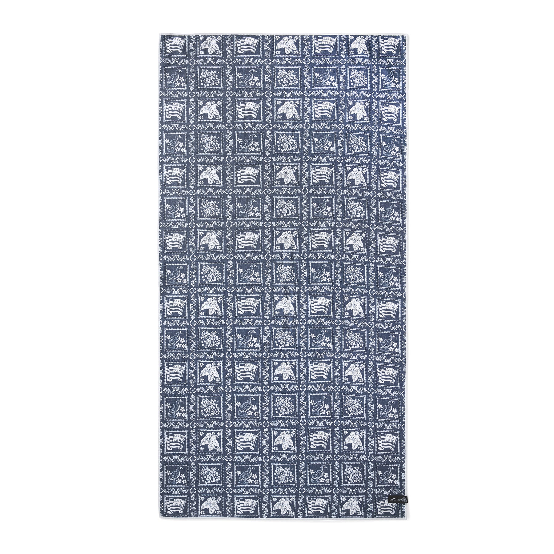 Reyn Spooner SLOWTIDE LAHAINA SAILOR TOWEL in NAVY