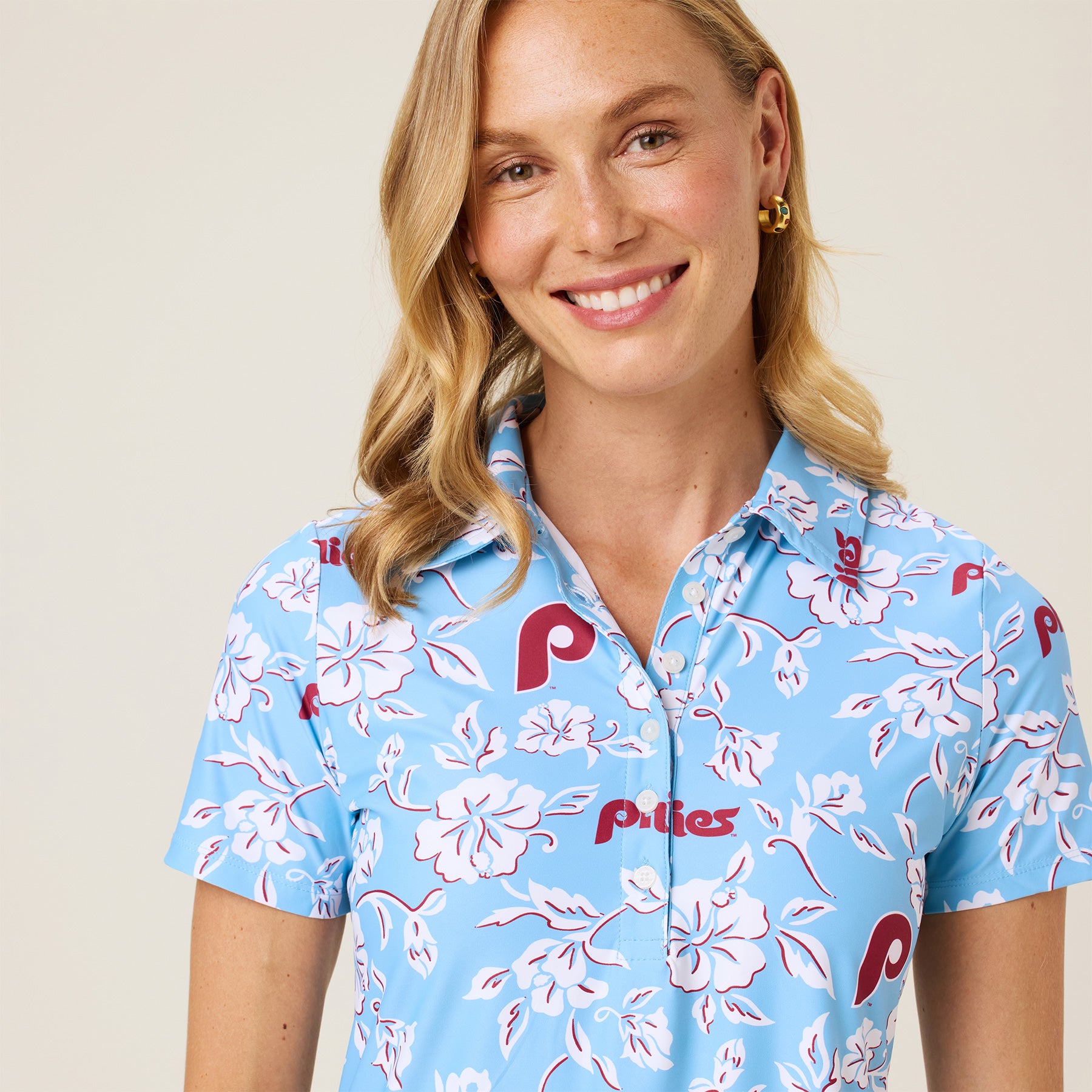 Reyn Spooner WOMEN'S PHILADELPHIA PHILLIES COOPERSTOWN PERFORMANCE POLO in LIGHT BLUE