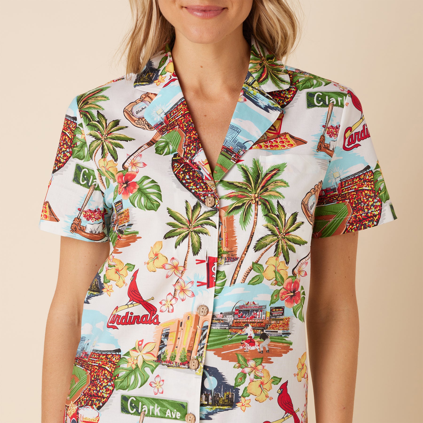 Reyn Spooner WOMEN'S ST. LOUIS CARDINALS SCENIC CAMP SHIRT in SCENIC