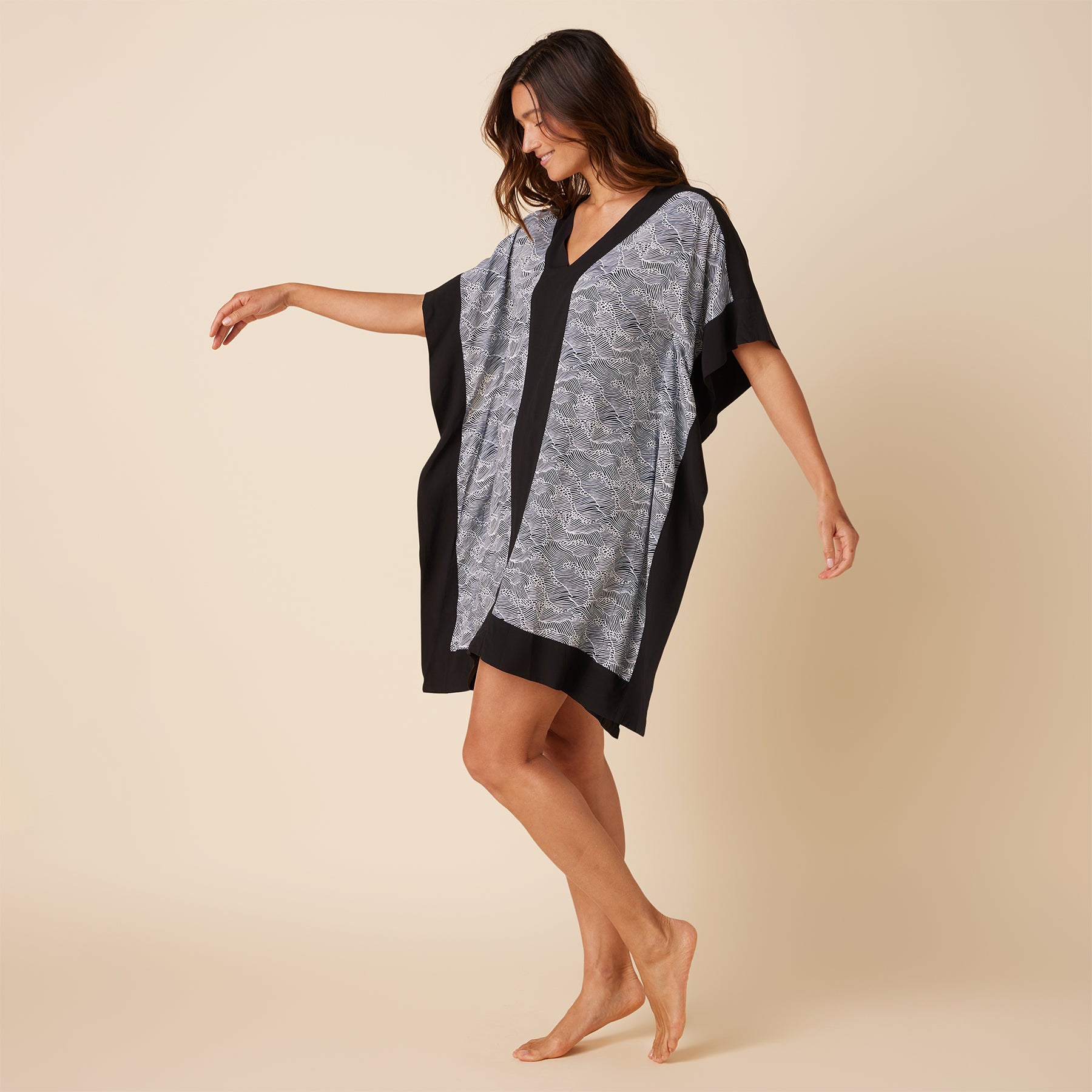 Reyn Spooner MOLOKAI CHANNEL KAFTAN in BLACK