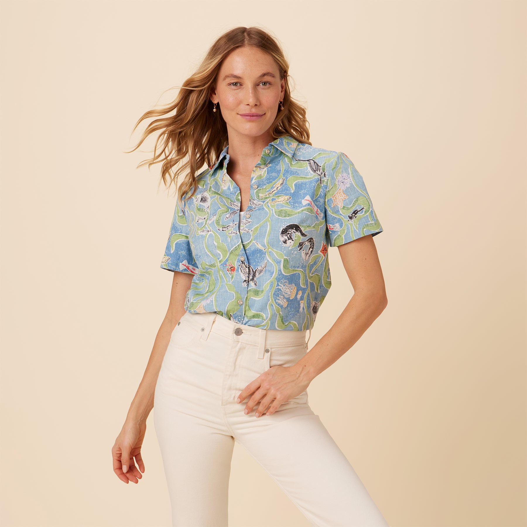 Reyn Spooner MONTEREY BAY ABBY TOP in FADED DENIM