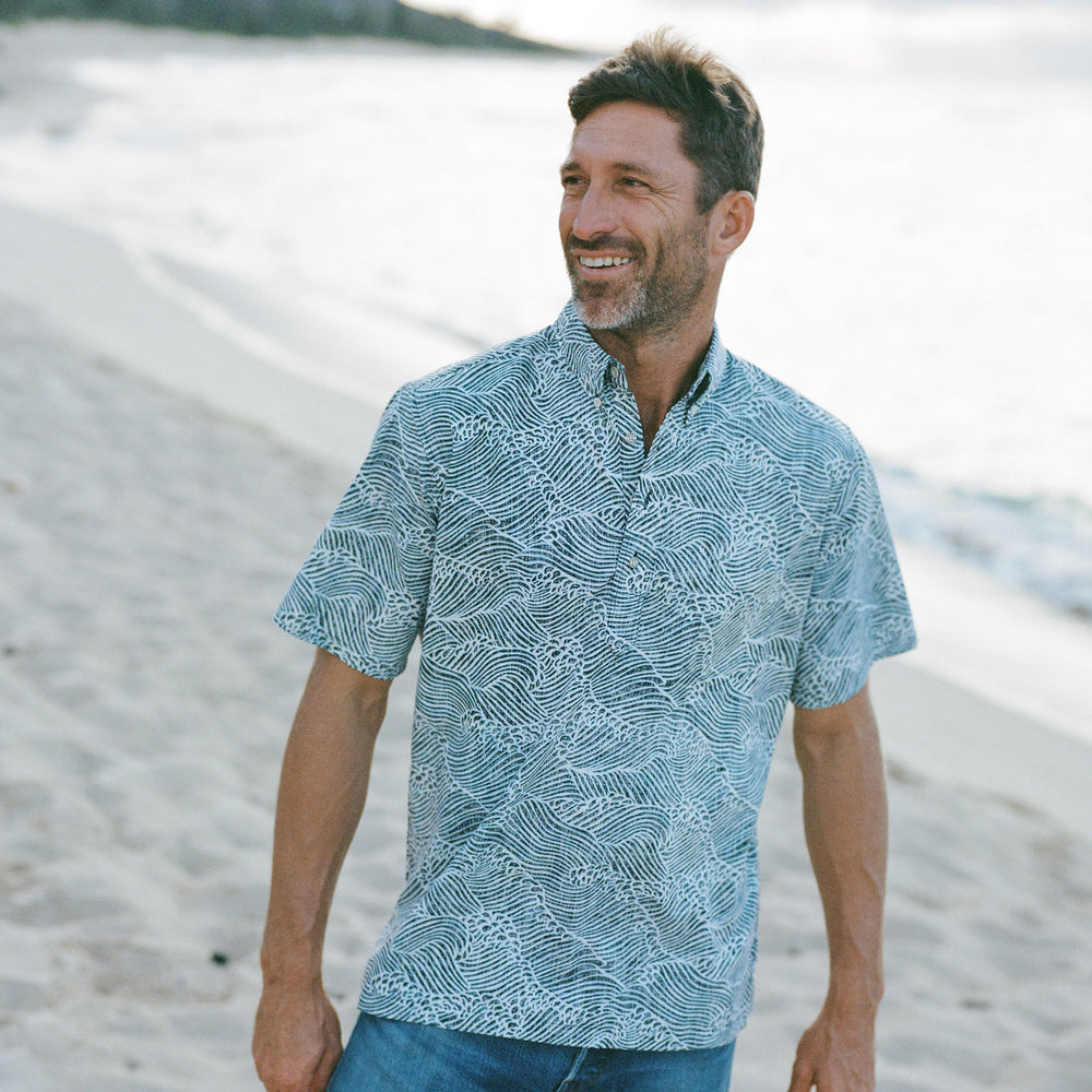 MOLOKAI CHANNEL MEN'S ALOHA SHIRT | Reyn Spooner